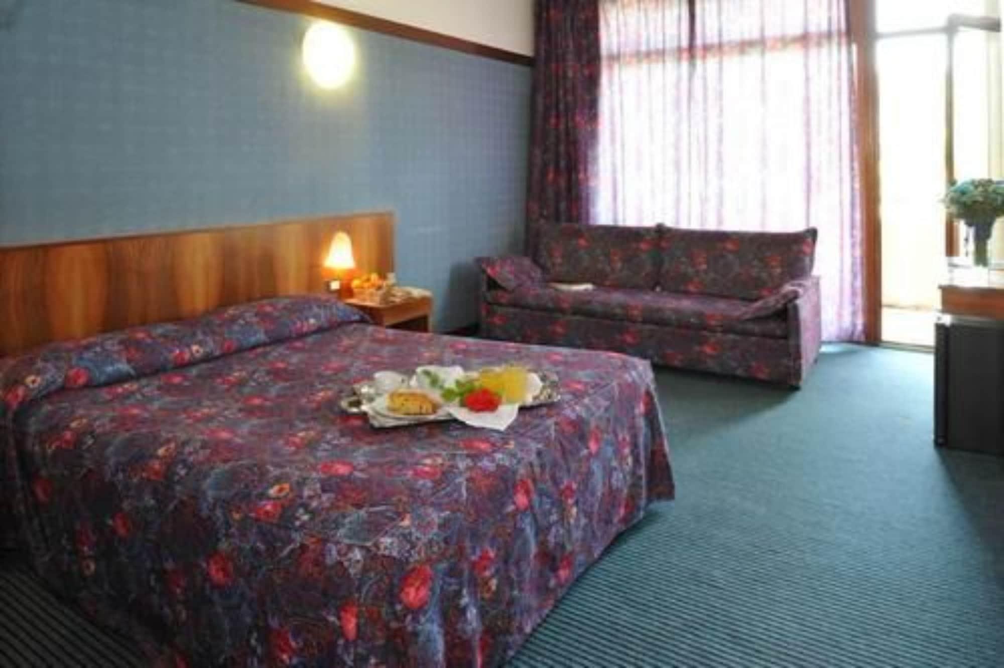 Park Oasi Hotel 4*