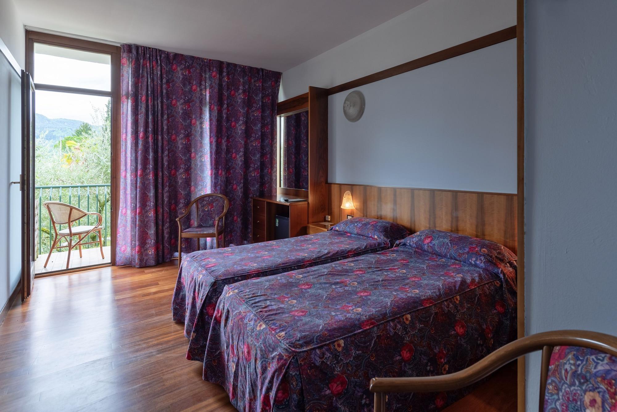 Park Oasi 4*
