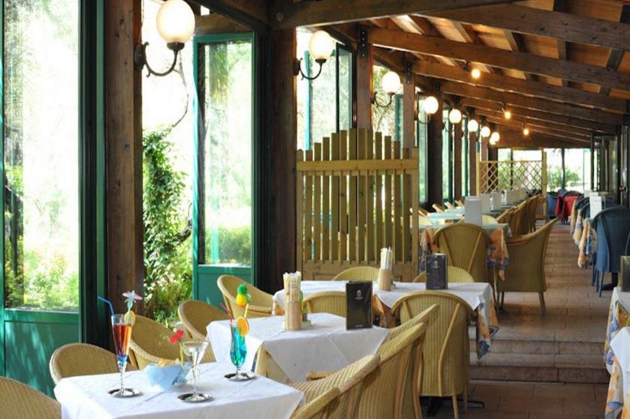 Hotel Park Oasi 4*