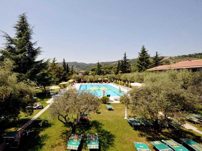Park Oasi 4*