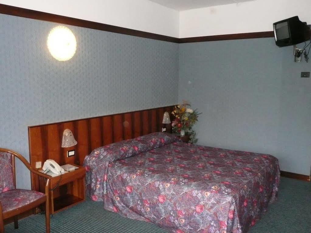 Hotel Park Oasi 4*