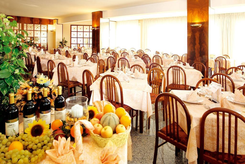 Park Oasi 4* Garda (Verona)