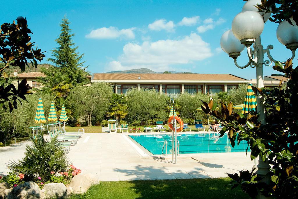 Hotel Park Oasi 4*
